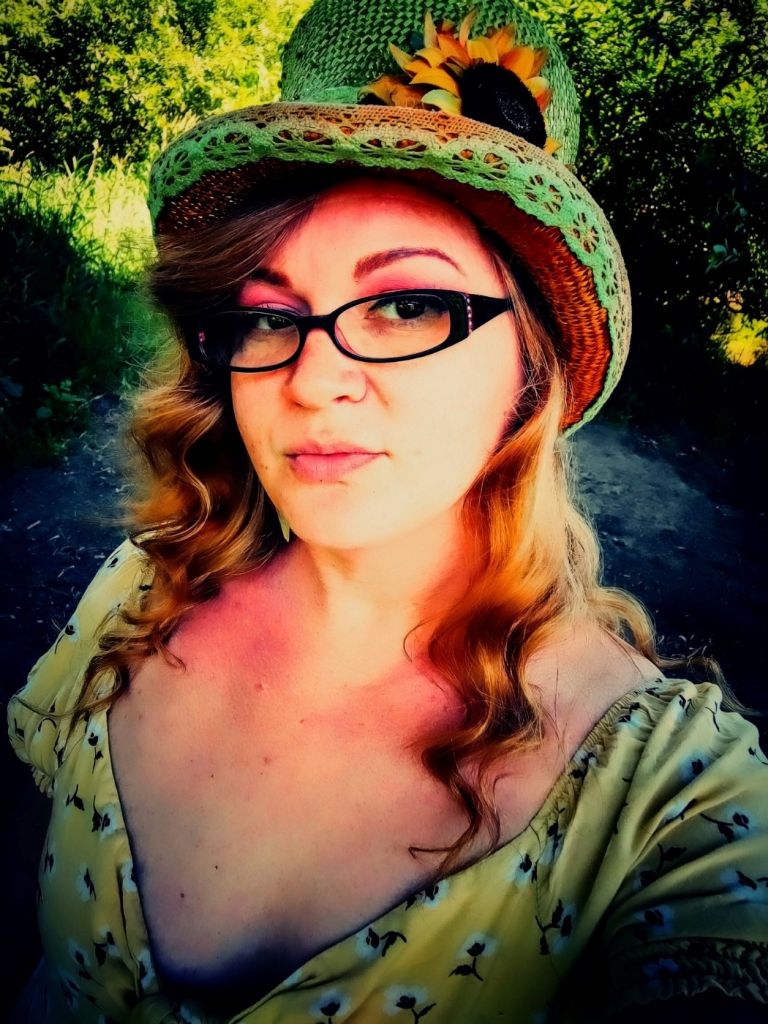 Forest Green, Sunflower Hat